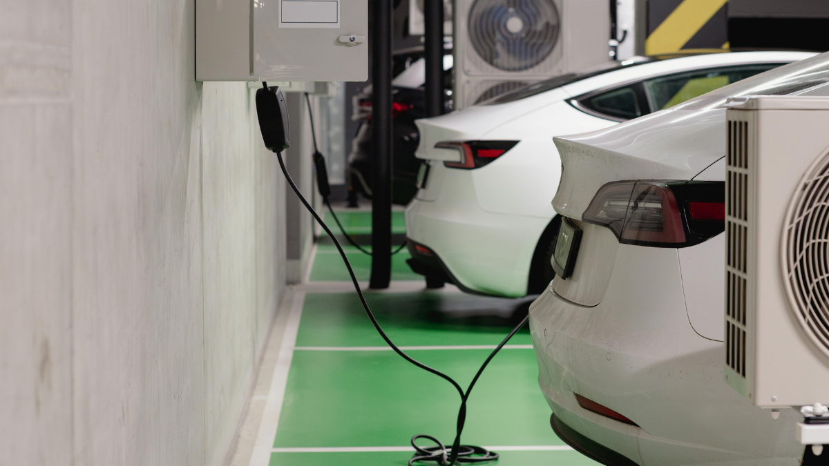 Redução de custos lidera razões para eletrificação de frotas