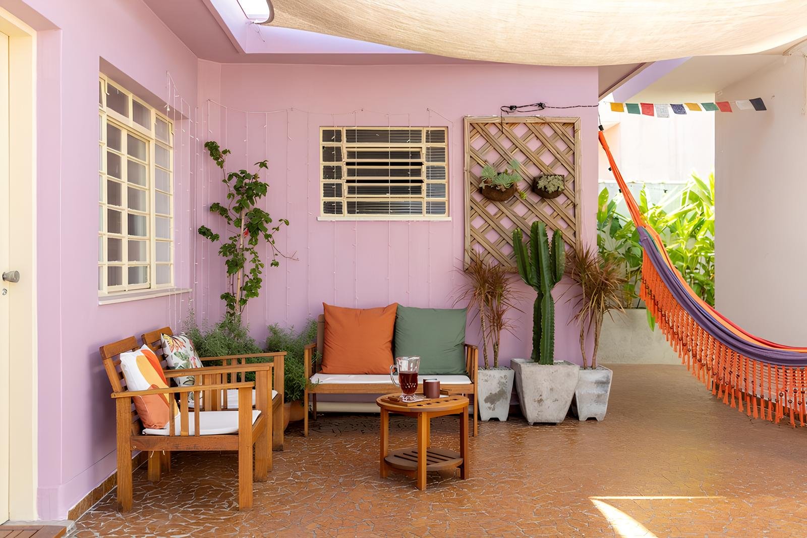 Primavera em casa: como transformar ambientes com as cores da estação