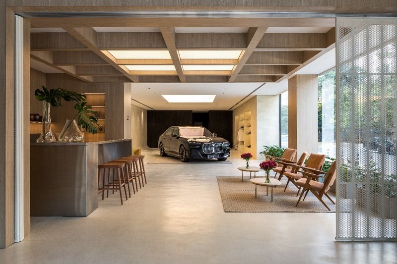 Casa Osten celebra um ano de experiências em São Paulo