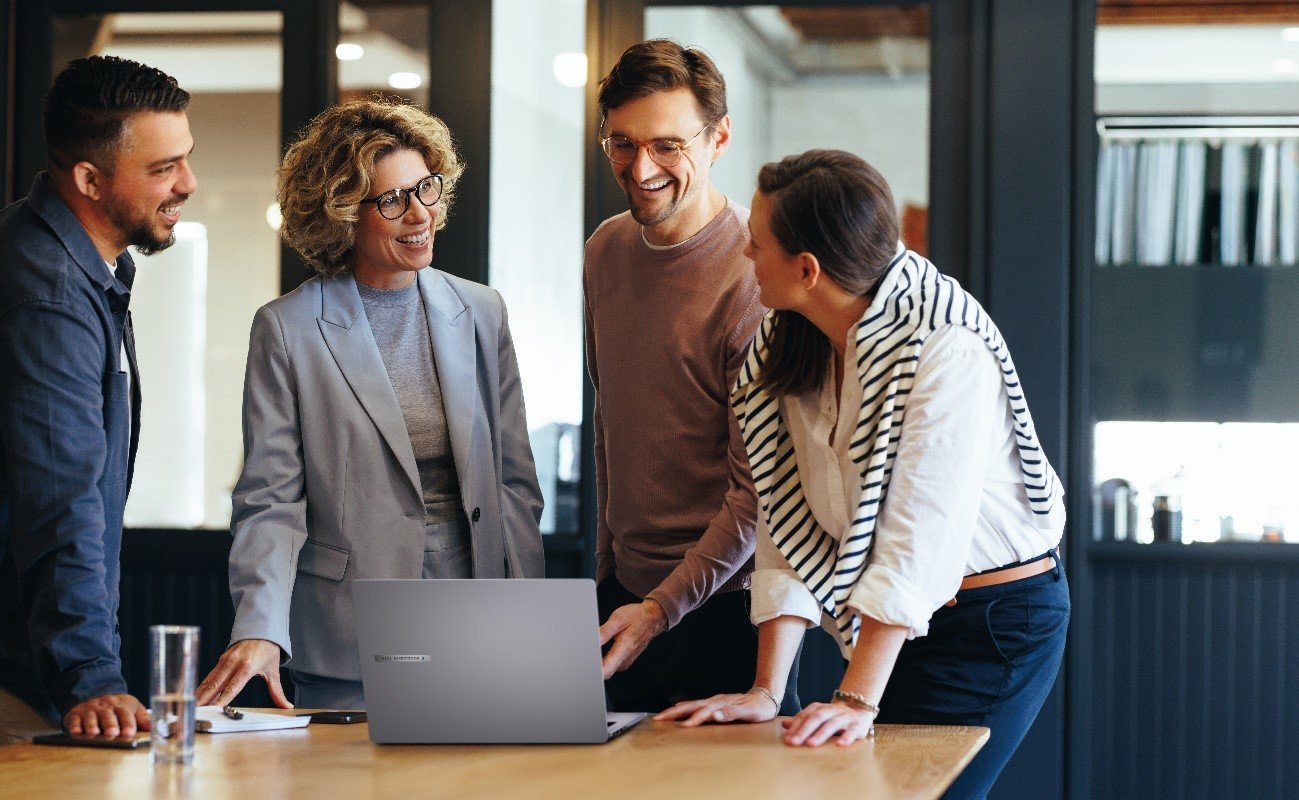 IA redefine o futuro das PMEs, aponta pesquisa da ASUS