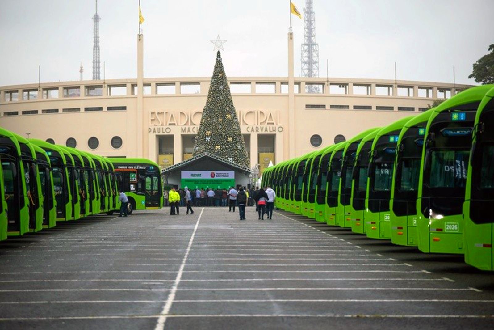 BYD entrega mais 53 ônibus à Prefeitura de São Paulo