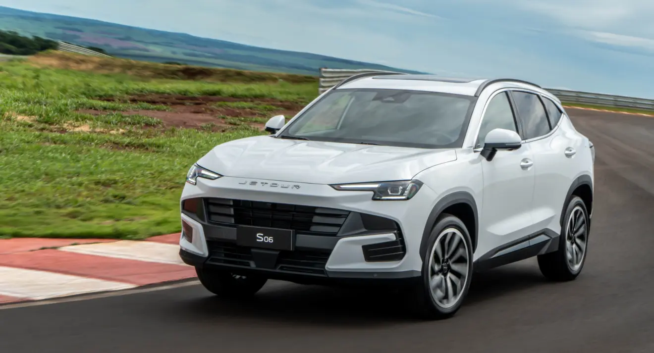 Jetour S06 marca estreia da marca chinesa no Brasil