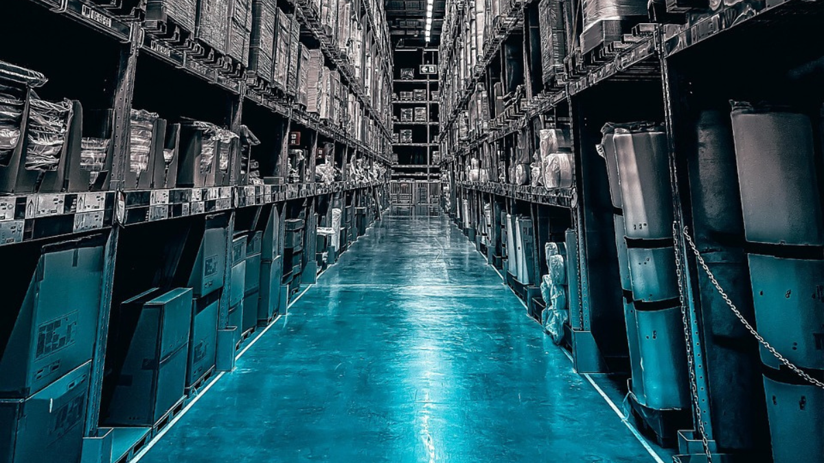 Brasil adiciona quase 3 milhões de m² em galpões logísticos