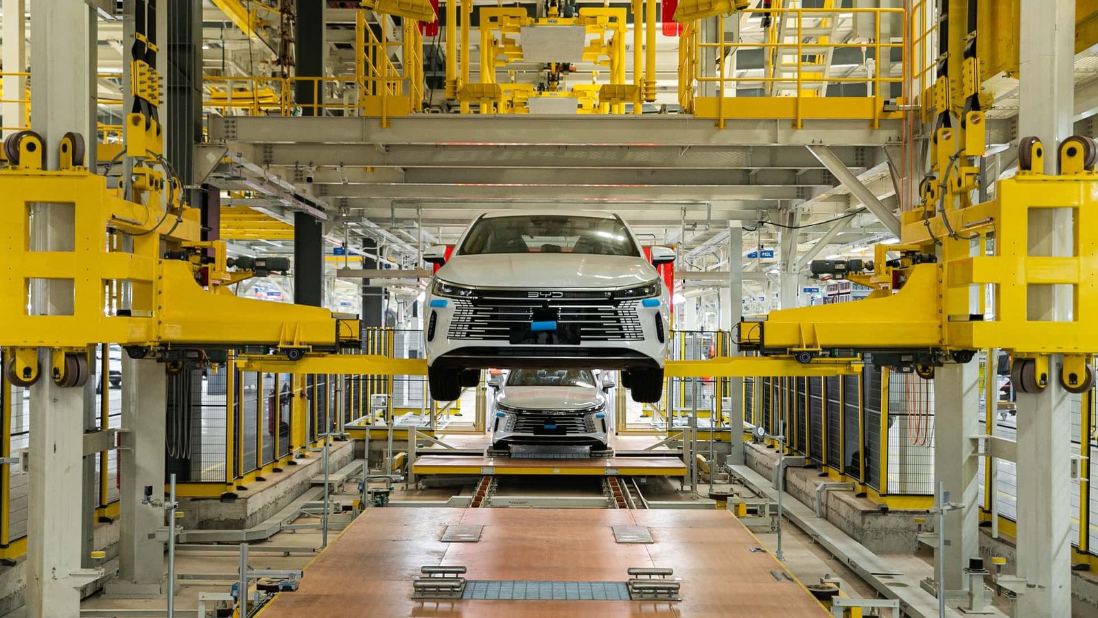 BYD atinge 100 mil veículos produzidos e 5,5 mil colaboradores em Camaçari
