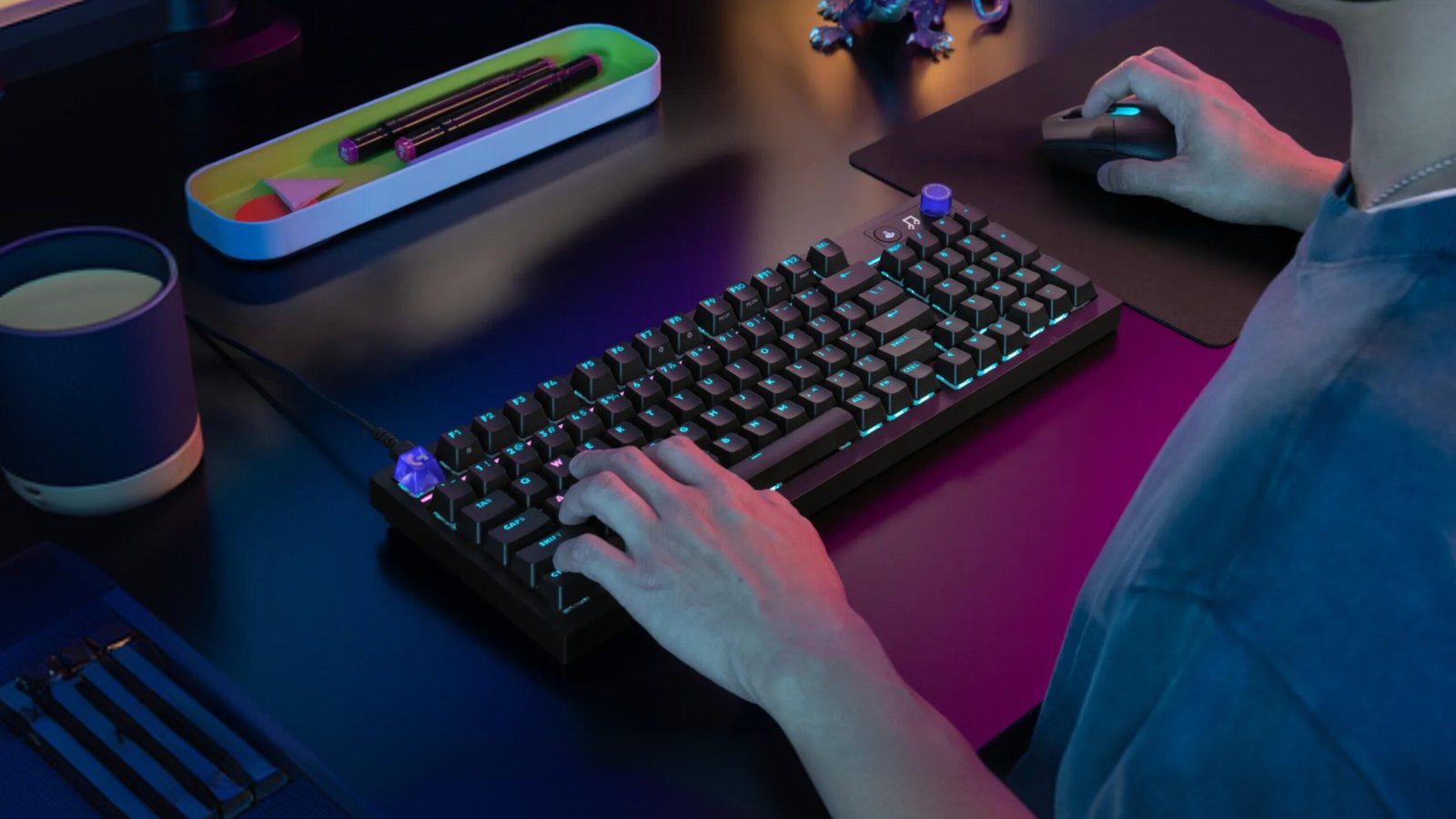 Logitech G amplia Série G3 com teclado mecânico G316 X 98 no Brasil
