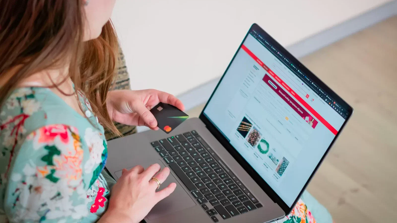 47% compram sem checar a segurança em ofertas-relâmpago