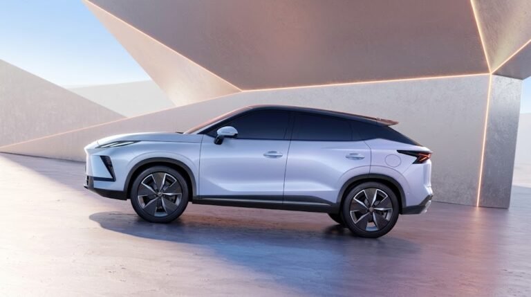 OMODA E5