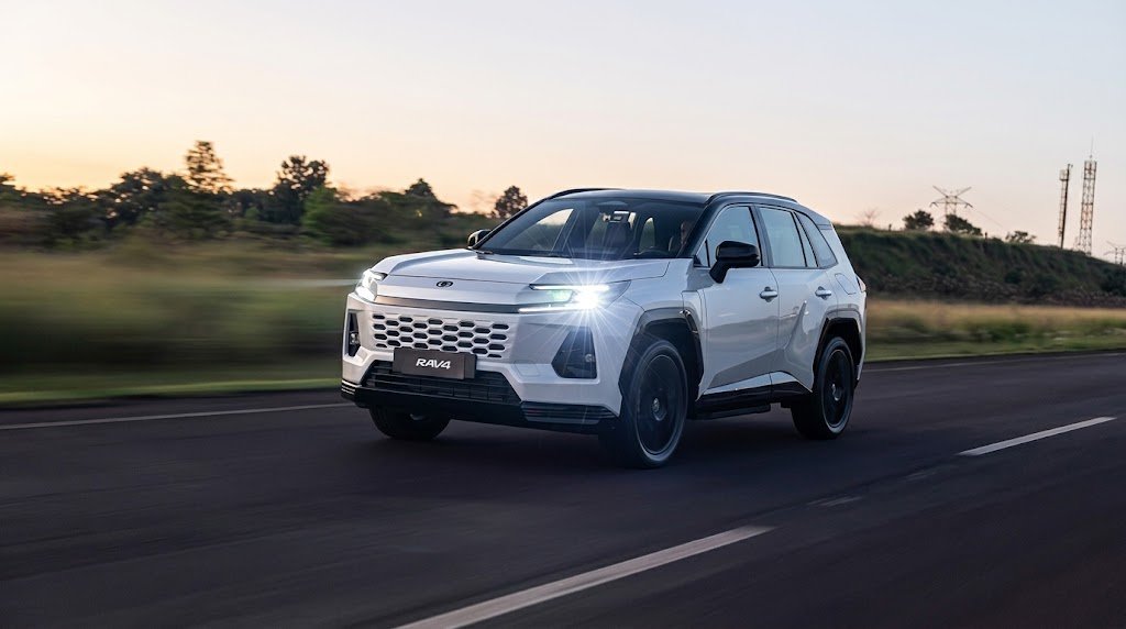 Novo RAV4 PHEV é o mais potente da Toyota no Brasil