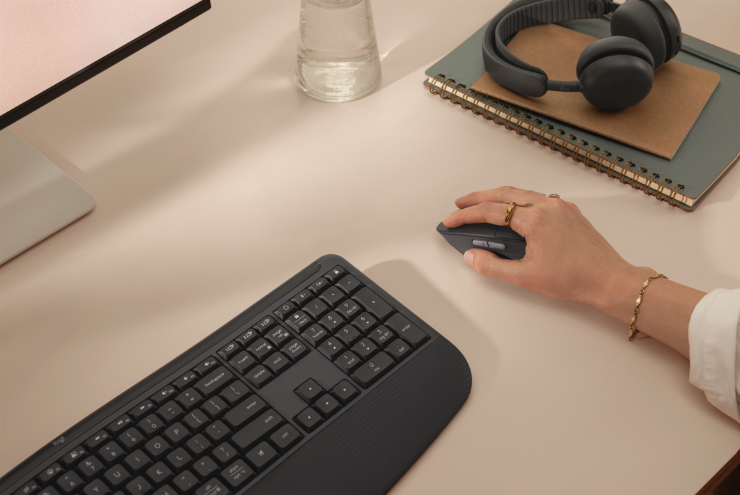 Logitech lança Logi Work Days no Brasil com novos produtos e ofertas